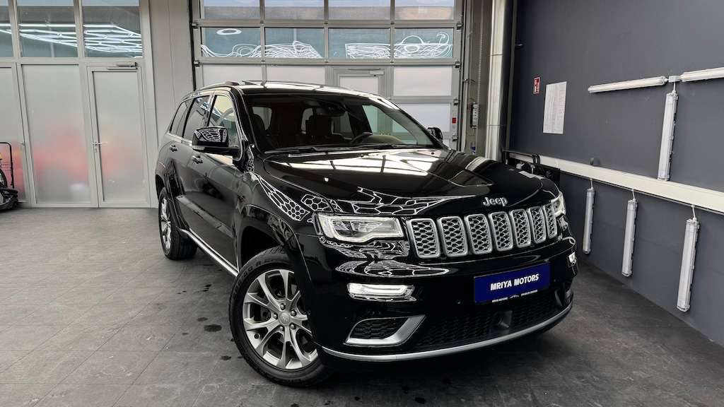 Jeep Grand Cherokee 3,0 V6 CRD Summit SUV / Geländewagen