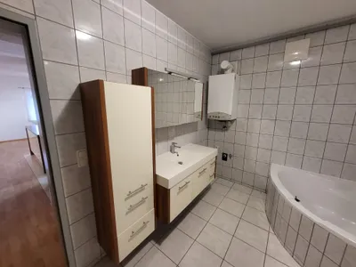 6-Zimmer-Wohnung mieten in Linz Land – 85 m², € 800 – Bild 10 von 11