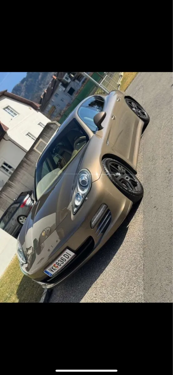Porsche Panamera 2010 photo 2