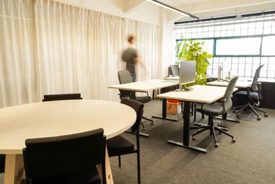 6-Zimmer-Gewerbeimmobilie mieten in Linz – 214 m², € 3.825 – Bild 3 von 6