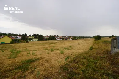 Grundstück kaufen in Hollabrunn – 779 m², € 195.000 – Bild 1 von 4
