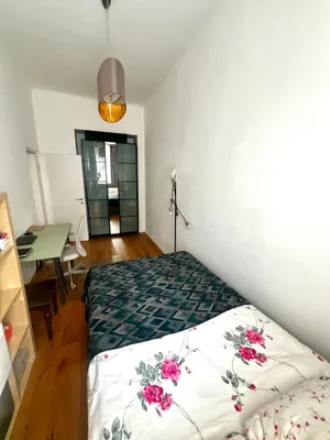 Helle 3-Zimmer-Wohnung am Yppenplatz, provisionfrei & möbliert – Bild 2