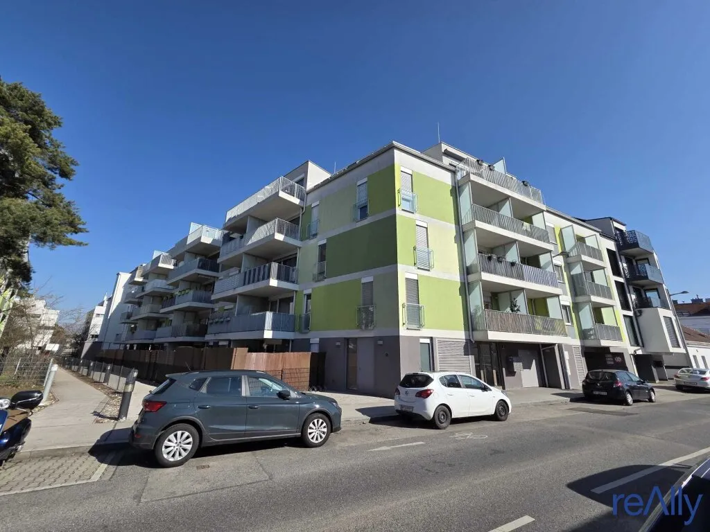 Moderner, extrabreiter Garagenplatz in der Nähe Donauspital (1220 Wien) - Ansicht 2