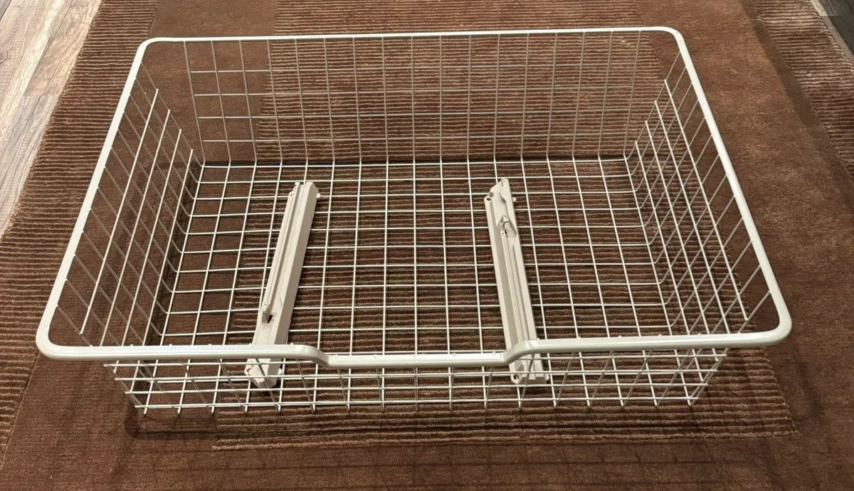 IKEA Komplement Drahtkorb für Pax - beige, € 10,- (6402 Hatting)