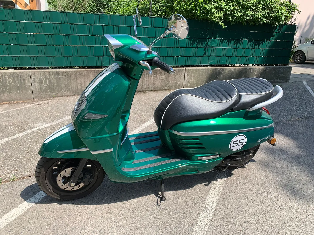 Peugeot Django