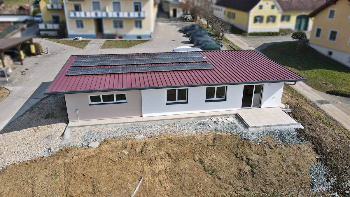 Moderner Bungalow in Massivbauweise - Nachhaltig, kompakt und zukunftssicher wohnen - Ansicht 3