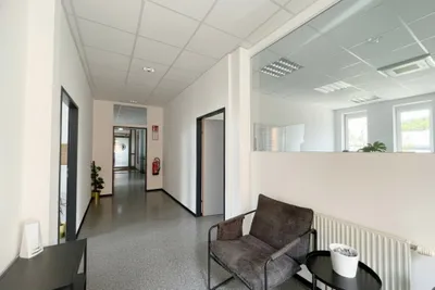 3-Zimmer-Gewerbeimmobilie mieten in Graz – 202 m², € 2.519 – Bild 2 von 6