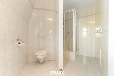 Haus kaufen in Baden – 186,4 m², € 998.000 – Bild 17 von 27
