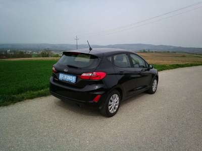 Ford Fiesta Cool & Connect 1,1 Sitzheizung LED in Fr...