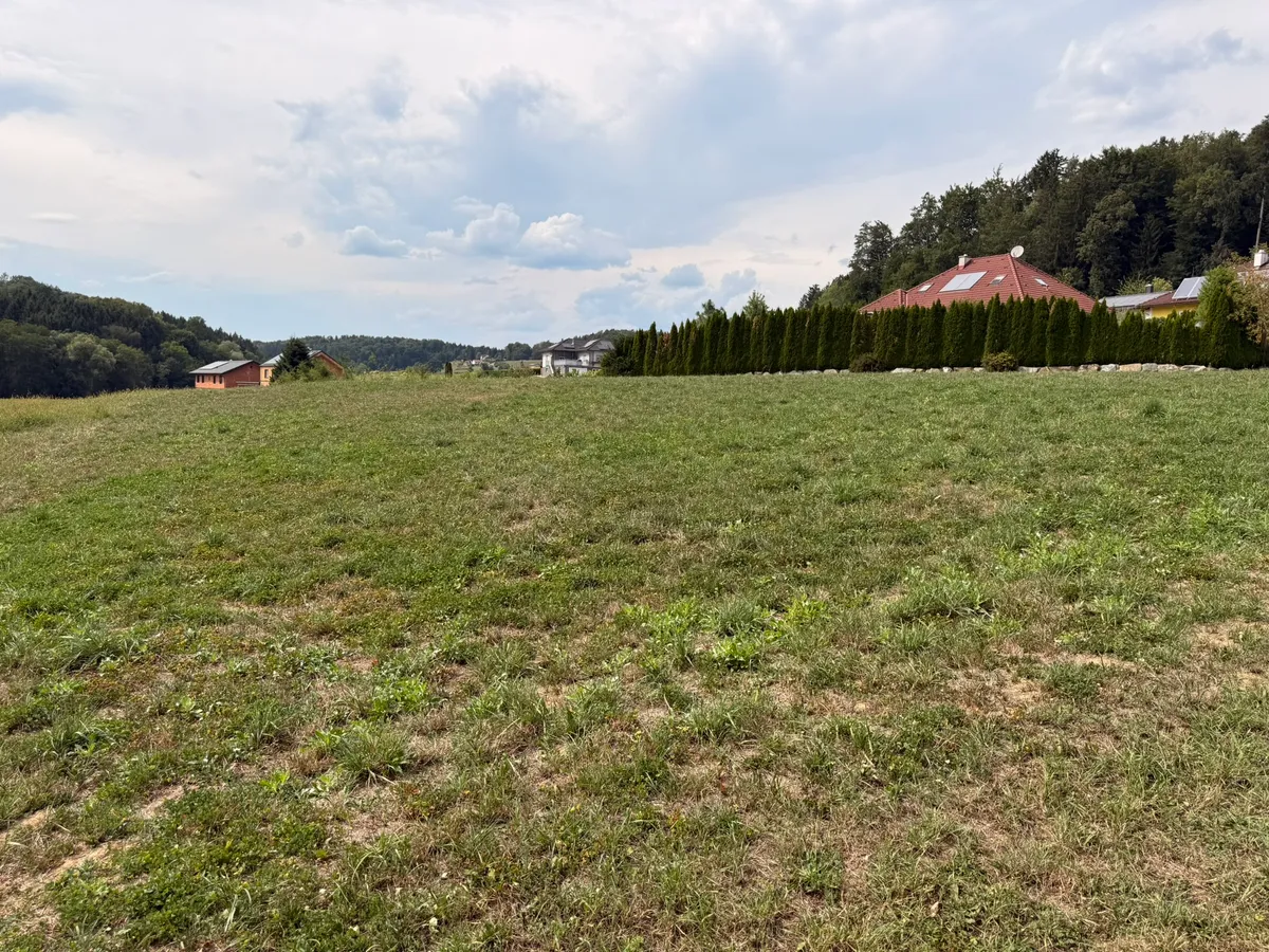 Traumhaftes Baugrundstück in idyllischer Ruhelage mit perfekter Anbindung - Provisionsfreier Privatverkauf! € 174.000, - (€87, -/ m²)) - Ansicht 3