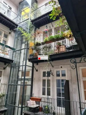 STADTWOHNUNG, 2-ZIMMERWOHNUNG MIT ALLEN NEBENRÄUMEN