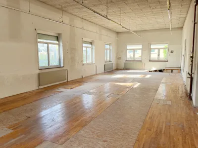 Gewerbeimmobilie mieten in Dornbirn – 109 m², € 850