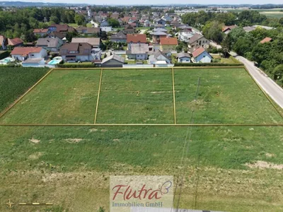 Immobilie kaufen in Wels-Land – 1 000 m² – Bild 2 von 8