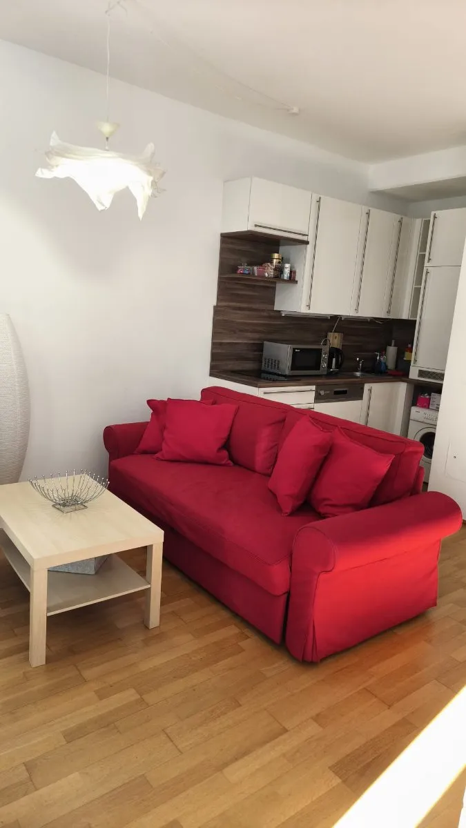reizende, komplett ausgestattete Balkonwohnung, Wien