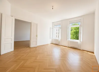 Zentral begehbare 4 Zimmer Altbauwohnung - Erstbezug nach Sanierung im Alsergrund