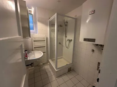 4-Zimmer-Wohnung mieten in Linz – 120 m², € 850 – Bild 2 von 3