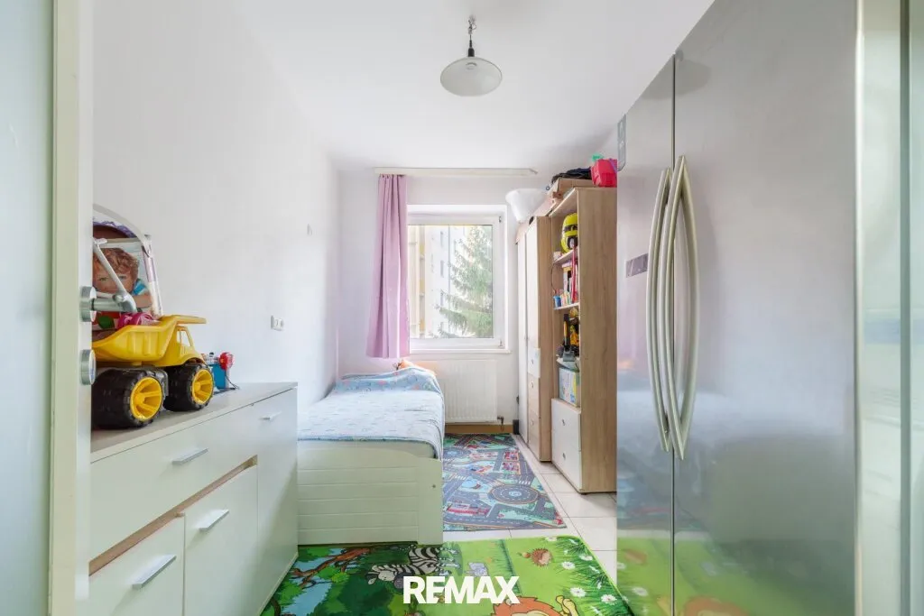 Familienwohnung in der Stadt - 4 Zimmer mit Balkon - Ansicht 3