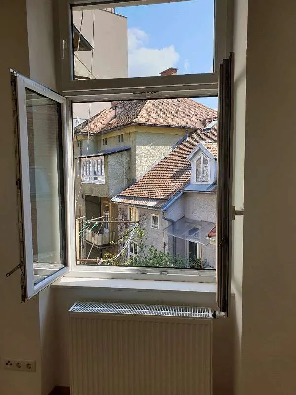 Hochwertig sanierte 2 Zimmer- Altbauwohnung mit Balkon & Innenhofruhe - Bestlage Nähe Kaiser-Josef-Platz / TU Graz - Widok 2