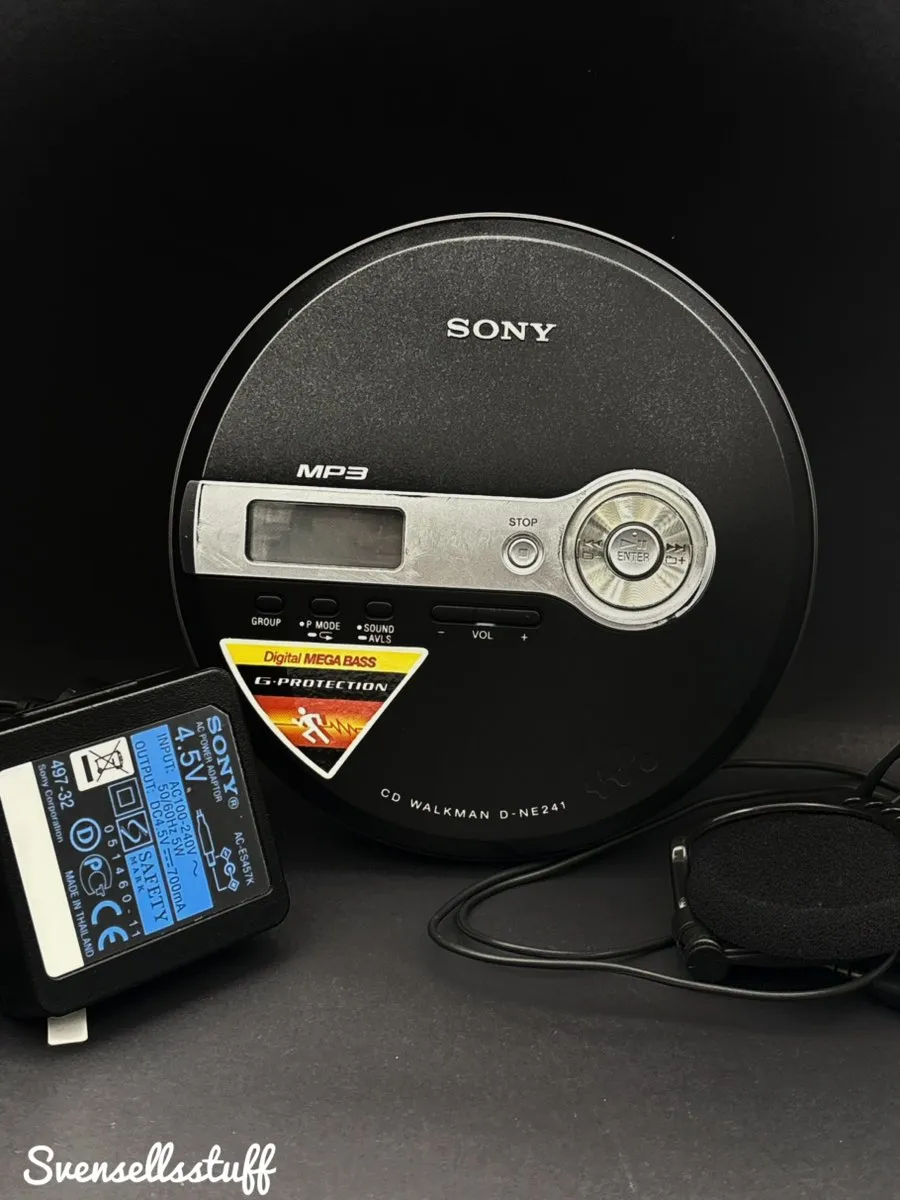 未使用】SONY D-NE241 ポータブルCDプレーヤー ウォークマン SONY D