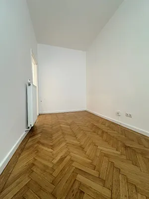 ERSTBEZUG NACH RENOVIERUNG TRAUMWOHNUNG NÄHE MARIAHILERSTR WG-GEEIGNET – Bild 3