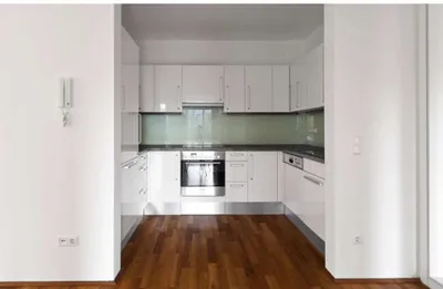 1-Zimmer-Gewerbeimmobilie mieten in Salzburg-Umgebung – 13 m², € 13 – Bild 5 von 8