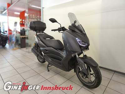 Yamaha X-Max 300