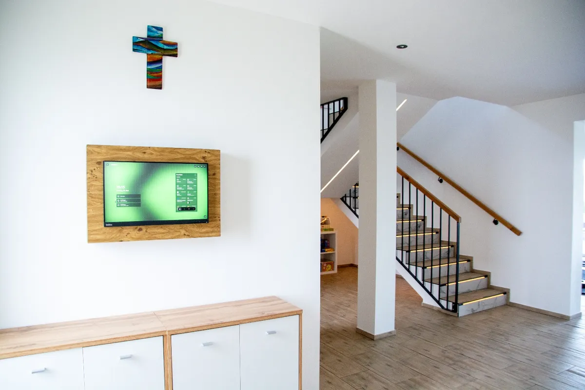 Smart-Home Traumhaus BJ 2022 | 280 m² | 1220 m² Grund | keine Arbeiten nötig | Glasfaser | Nähe Wien - Ansicht 3