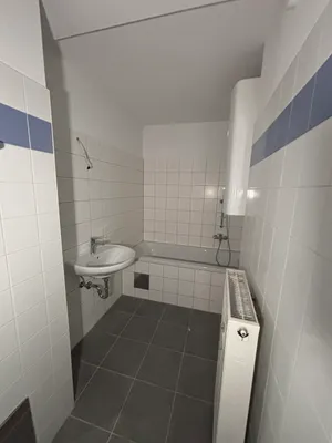 1-Zimmer-Wohnung mieten in Bruck-Mürzzuschlag – 38,2 m², € 399 – Bild 7 von 13