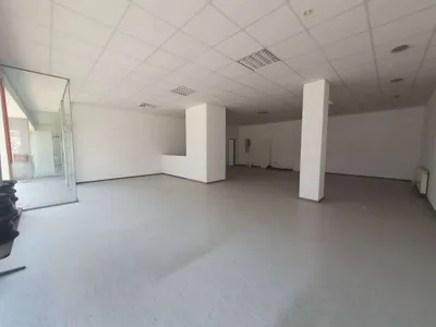 Gewerbeimmobilie mieten in Neunkirchen – 236 m², € 1.211 – Bild 8 von 10