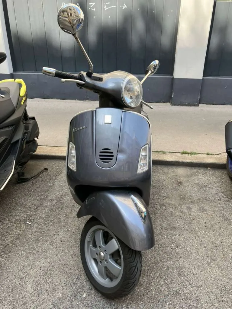 Vespa 125