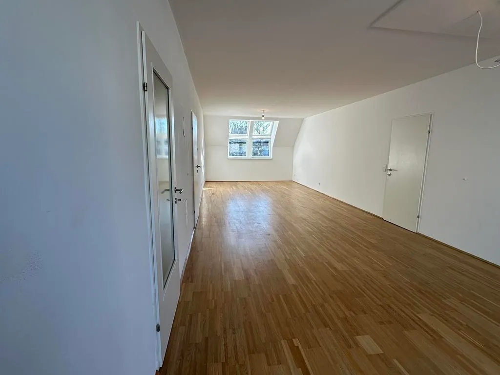 3 Zimmer Wohnung mit Balkon – pohled 3