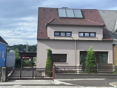 5-Zimmer-Haus kaufen in Amstetten – 192 m², € 580.000