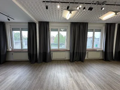 3-Zimmer-Gewerbeimmobilie mieten in Wiener Neustadt Land – 120 m², € 864