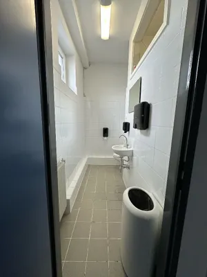 3-Zimmer-Gewerbeimmobilie mieten in Wiener Neustadt Land – 120 m², € 864 – Bild 7 von 7