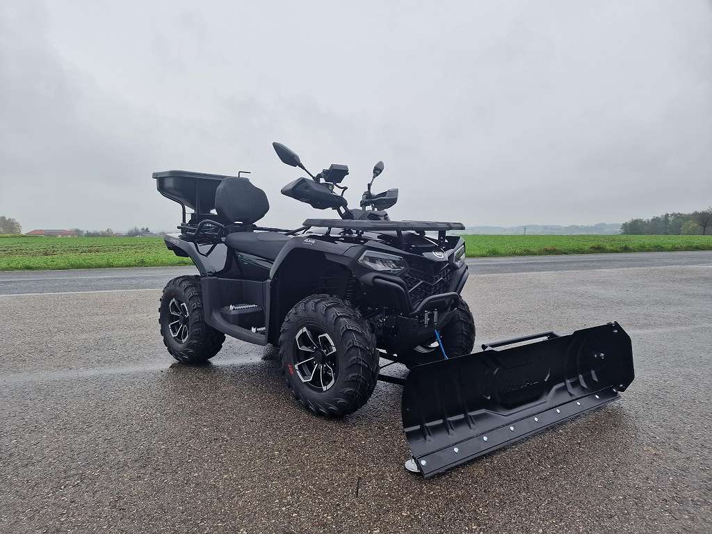 CF-Moto CForce 520 DLX Servo Schneeschild und Salzstreuer elektrisch Winterdienst Quad