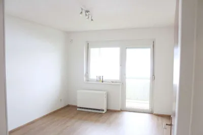 4-Zimmer-Wohnung mieten in Graz-Umgebung – 65 m², € 700 – Bild 1 von 11