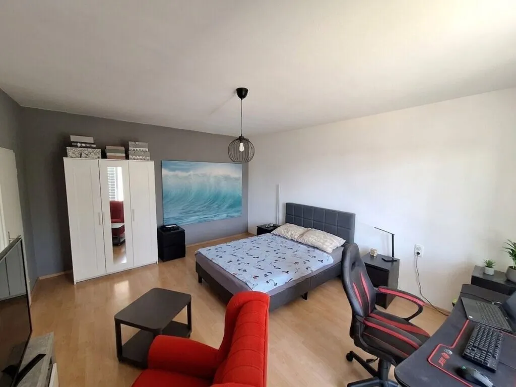 Garconniere mit Loggia - Ansicht 2