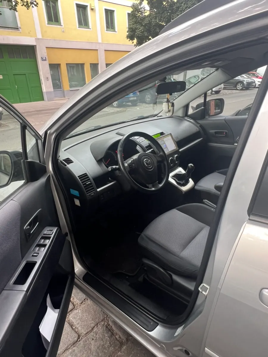 Mazda Mazda5 2007 photo 3