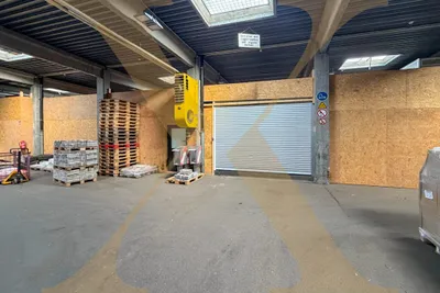 Gewerbeimmobilie mieten in Linz – 316 m², € 3.000 – Bild 1 von 6