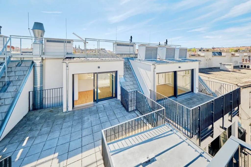 Erstbezug - Atemberaubende Dachterrasse in den Innenhof! - Ansicht 2