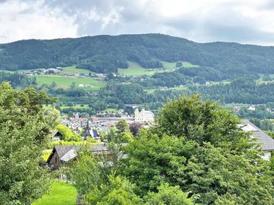 3-Zimmer-Wohnung mieten in Vöcklabruck – 70 m², € 1.875 – Bild 2 von 7