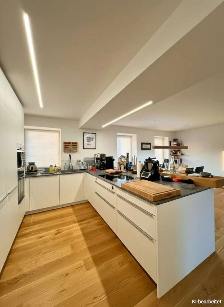 Drei-Zimmer-Wohnung mit Ausbaupotenzial | NEUMARKT - Ansicht 3