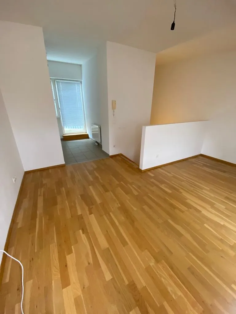 Befristet bis zum 14.08.2026 vermietet - stilvolle Dachgeschoss-Maisonnette - View 3