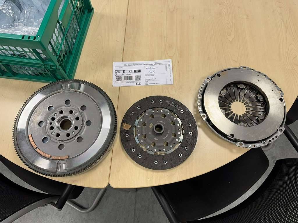 Kupplungssatz und Zweimassenschwung für Fiat Talento145PS , Opel Vivaro, Renault 145PS,