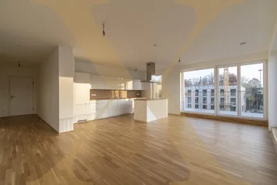 3-Zimmer-Wohnung mieten in Linz – 93 m², € 1.804