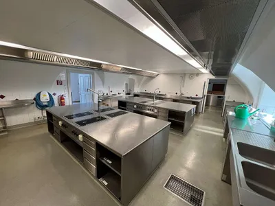 180-Zimmer-Immobilie kaufen in Zwettl – 4 533 m², € 4.500.000 – Bild 18 von 35