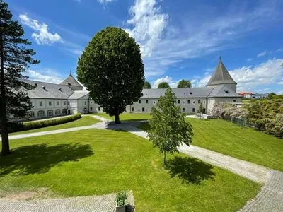 180-Zimmer-Immobilie kaufen in Zwettl – 4 533 m², € 4.500.000