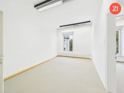5-Zimmer-Gewerbeimmobilie mieten in Linz – 104 m², € 1.300 – Bild 4 von 9