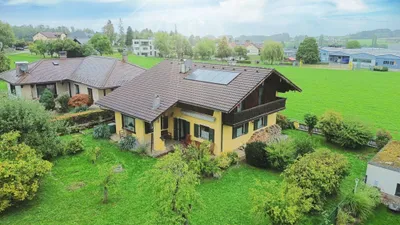 5-Zimmer-Haus kaufen in Gmunden – 135 m², € 475.000 – Bild 1 von 15