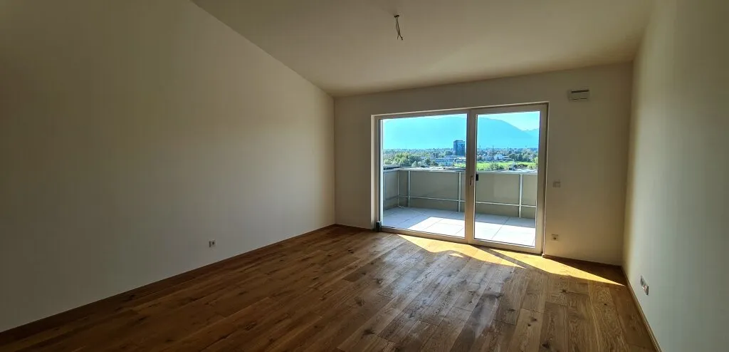 Penthouse-Flair mit Panoramablick: Stilvolle 60 m² Dachgeschosswohnung in Bergheim. – pohled 2